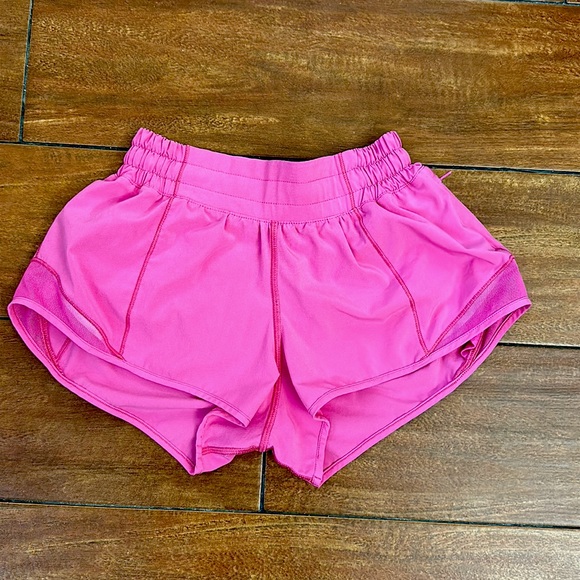 lululemon athletica Pants - Lululemon hotty hot shorts 2.5 inseam, low-rise in sonic pink size 2,